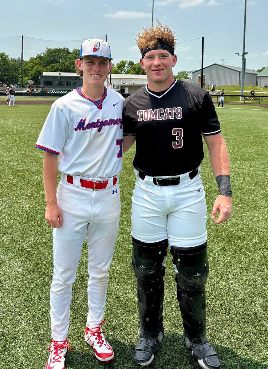 Had a great time today competing in the Junior East/West All Star Game today. Big thank you to <a href="/JBaioni/">Jeremy Baioni</a> <a href="/JamieTessoff/">JT18</a> and the rest of the <a href="/PrepbaseballKY/">Prep Baseball Kentucky</a> staff for making this possible.
<a href="/BaseballAshland/">Ashland Baseball</a> <a href="/jaybobwillie/">Jayse Mays</a>