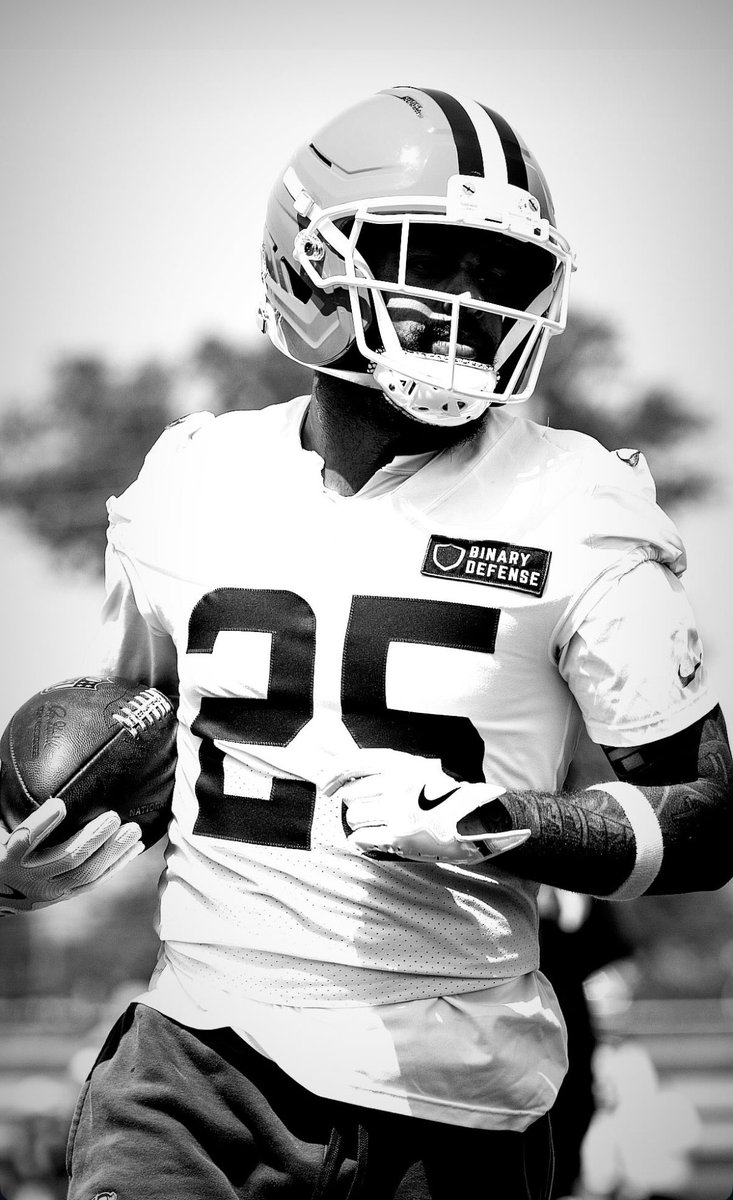 MomOfDBNN's tweet image. See ya tomorrow kid! 🧡🤎🐶 #KeepGrinding #Chapter2 #MyHeart