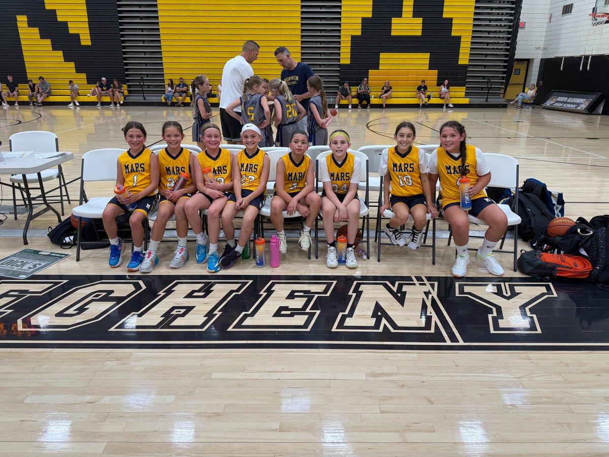 PYBL412's tweet photo. Mars Gold 13 I North Allegheny 6
Mars Gold 18 I Shaler 17
Mars Gold can win wearing any color! Congrats Planets you kick off your season a perfect 2-0! https://t.co/dBKtSUHYpT