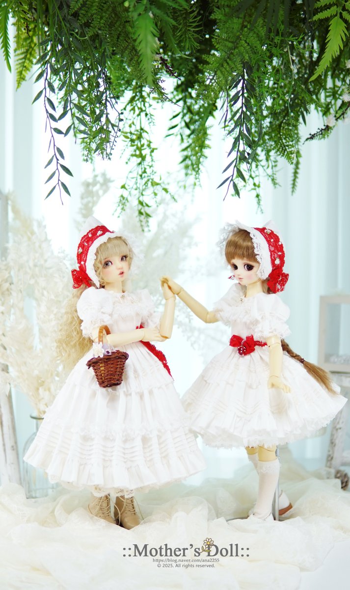 md_ana2255's tweet photo. 🍓 Berrybelle – White ver. 🍓
맑은 여름의 흰색과 달콤한 붉은 포인트가 어우러진
Berrybelle – 화이트 버전을 곧 소개드립니다.
마더스돌 신작
Berrybelle – White ver. Coming soon.
#마더스돌 #베리벨 #Berrybelle #구체관절인형 #인형의상 #bjd #인형옷 #마더스돌_신작 https://t.co/M5XFXx6b3c