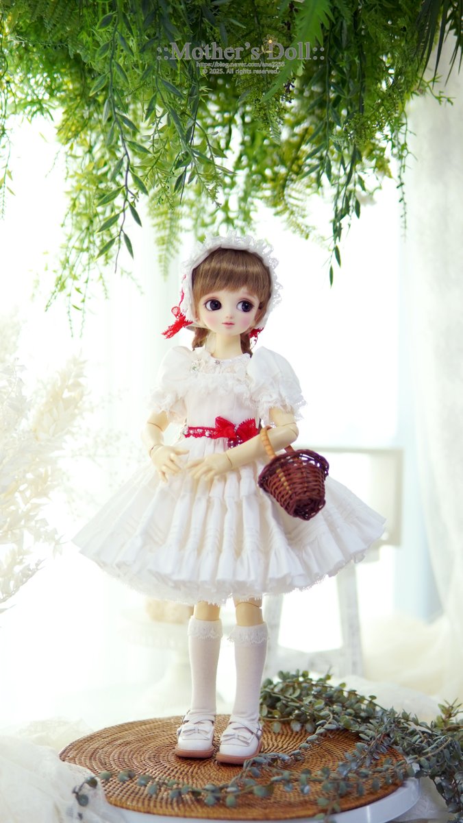 md_ana2255's tweet photo. 🍓 Berrybelle – White ver. 🍓
맑은 여름의 흰색과 달콤한 붉은 포인트가 어우러진
Berrybelle – 화이트 버전을 곧 소개드립니다.
마더스돌 신작
Berrybelle – White ver. Coming soon.
#마더스돌 #베리벨 #Berrybelle #구체관절인형 #인형의상 #bjd #인형옷 #마더스돌_신작 https://t.co/M5XFXx6b3c