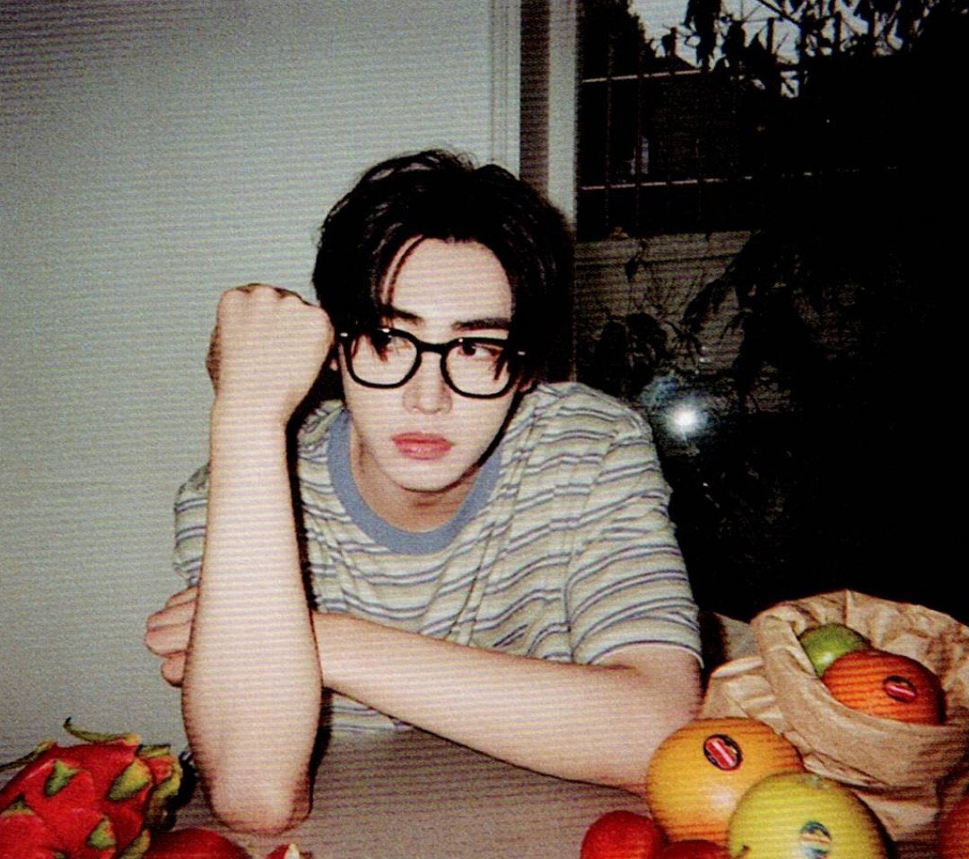 👓🖤