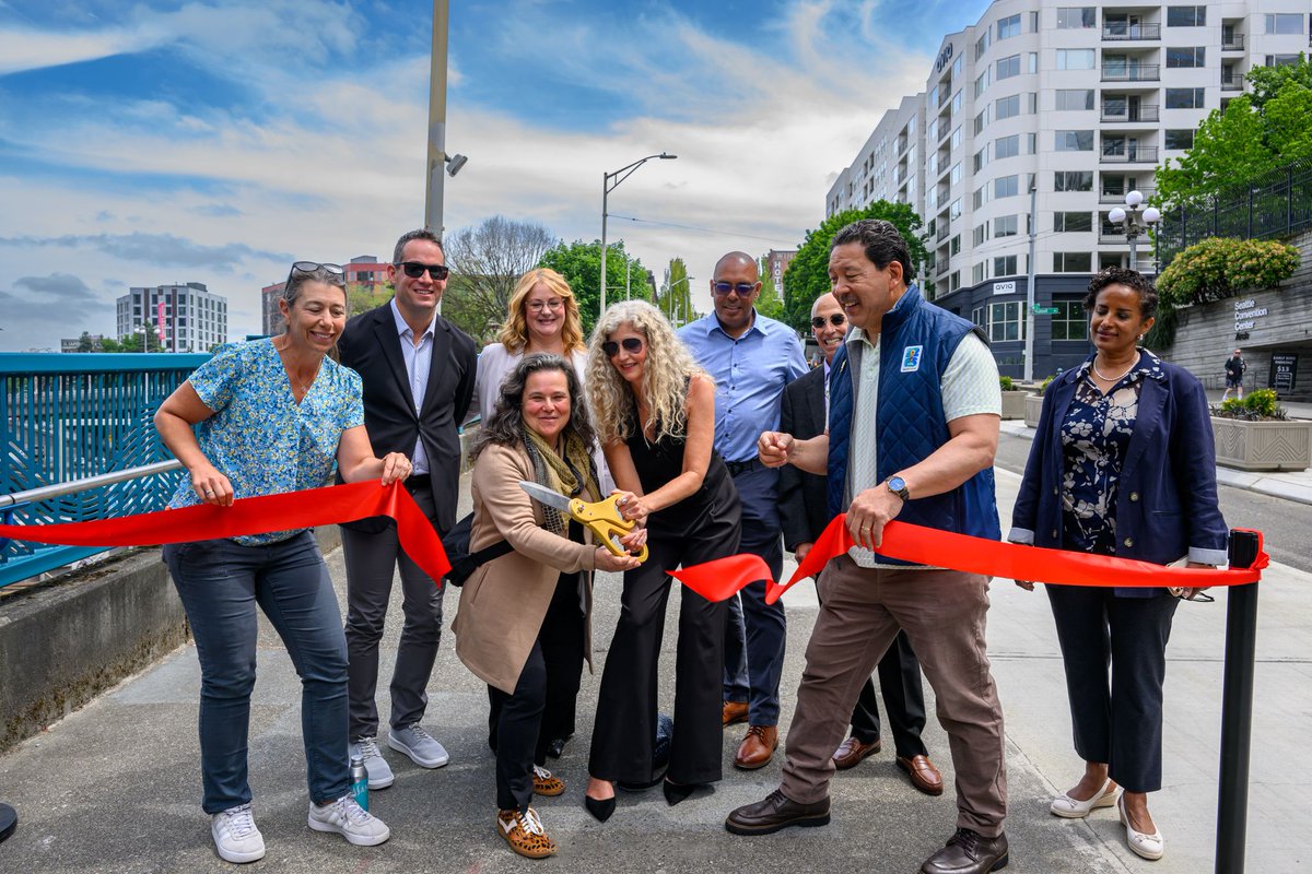 Waterfront Seattle tweet media