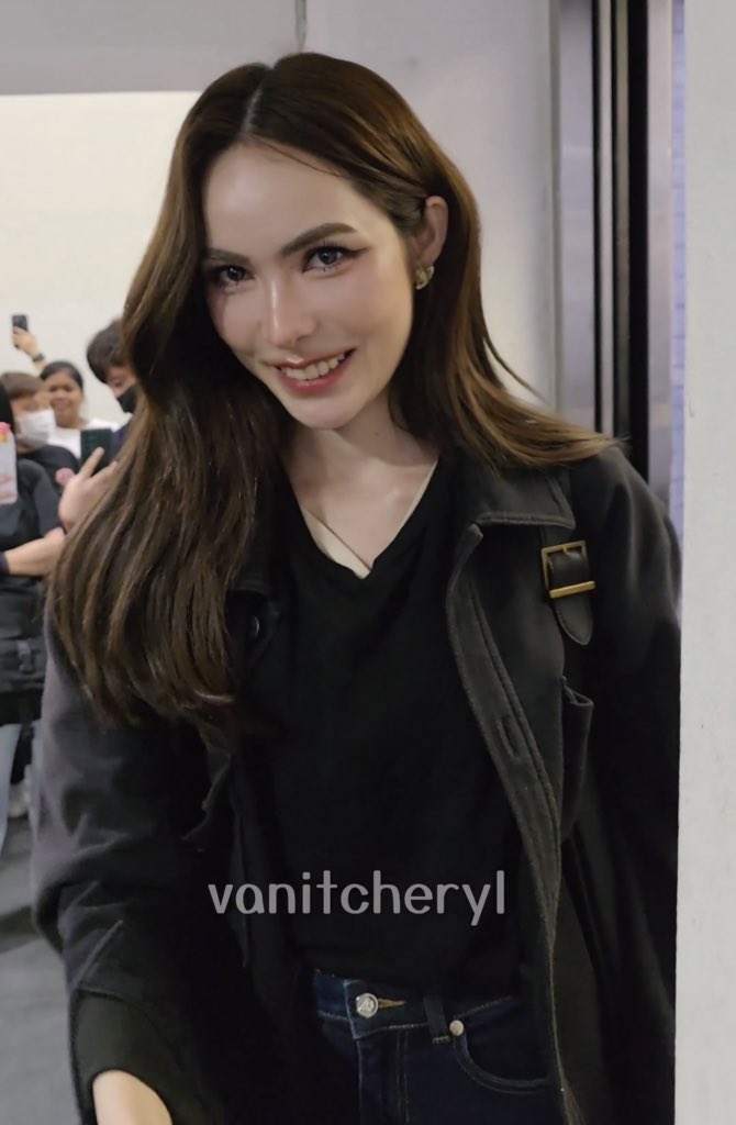 AAA.☺️🌻🐰 Smiley (@oum84928260oum) on Twitter photo ขอไห้เป็นวันที่ดีมีรอยยิ้มกว้างๆทั้งวันนะคะคนเก่ง😊
JOURNEY OF CHARLOTTE12
#ชาล็อตออสติน #CharlotteAustin
<a href="/itscharlotty/">Charlotte Austin</a> ขอไห้เป็นวันที่ดีมีรอยยิ้มกว้างๆทั้งวันนะคะคนเก่ง😊
JOURNEY OF CHARLOTTE12
#ชาล็อตออสติน #CharlotteAustin
<a href="/itscharlotty/">Charlotte Austin</a>