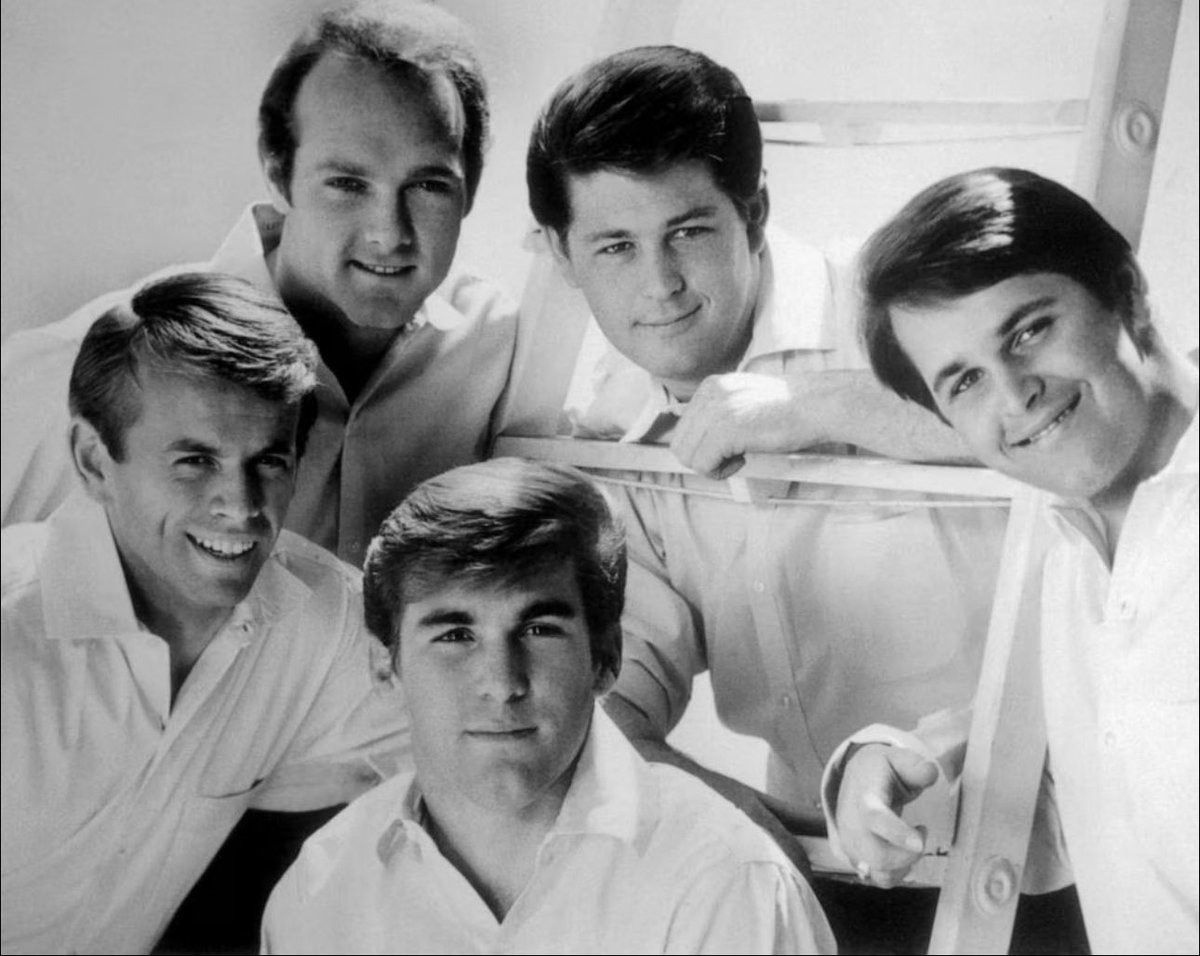 RIP Brian Wilson. Iconic co founder of The Beach Boys. He was a genius with melodies and harmonies. 

The Beach Boys clockwise from the left are Al Jardine, Mike Love, Brian Wilson, Dennis Wilson, and Carl Wilson.

🙏🏻🌊🏄