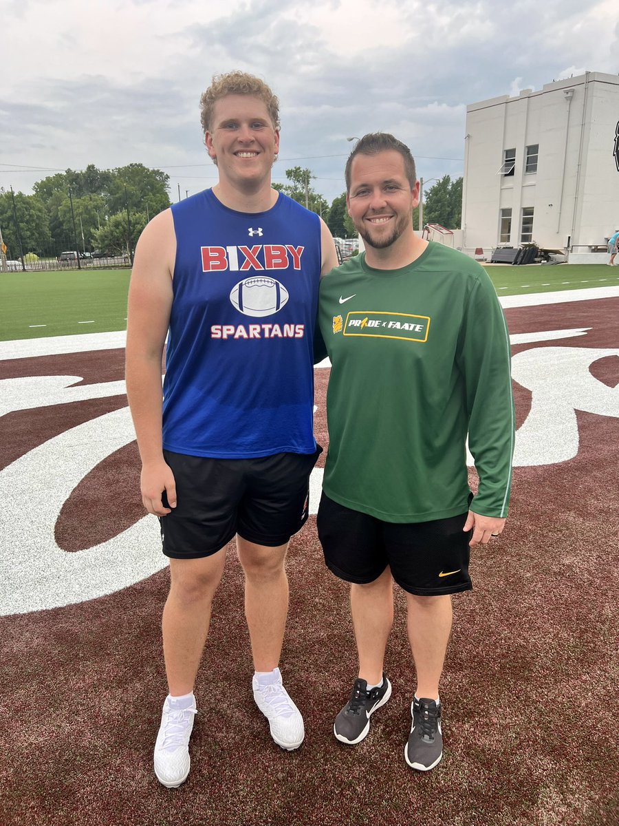 CooperUpton77's tweet image. Thank you God! After a great camp session with @MoStateFootball and a great conversation with at @Coach_CMeyers I am blessed to receive my 3rd offer from @MOSOFootball! @RecruitBixbyFB @BixbySpartanFB