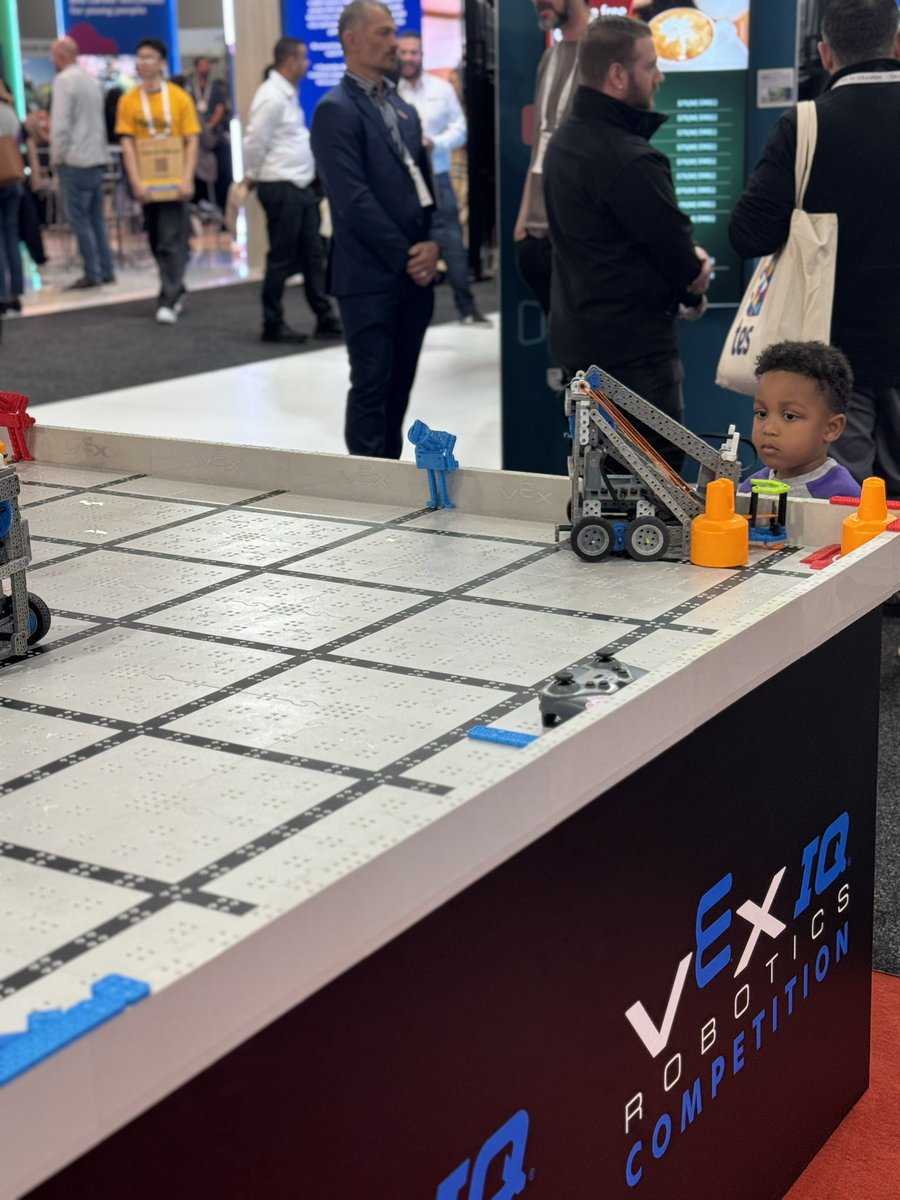 #STEM starts early with <a href="/VEXRobotics/">VEX Robotics</a> 

Come see us for day 2 at <a href="/EduTECH_AU/">EDUtech Australia</a>