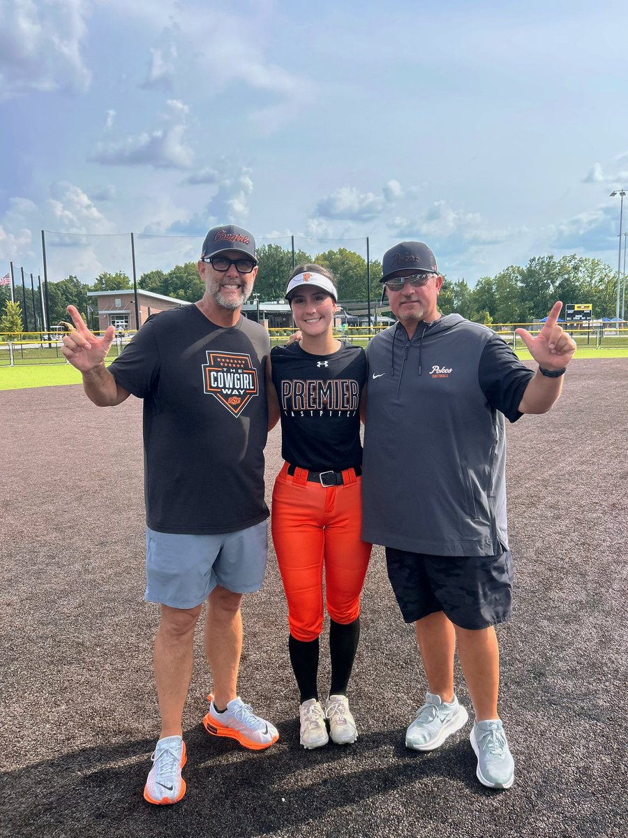 CoraHartmann26's tweet photo. Day 1 in Kansas City was great! Big thank you to @FSU_Softball, @AuburnSoftball , and @cowgirlsb! Looking forward to the next couple days of playing! https://t.co/pJ45t4GsF9