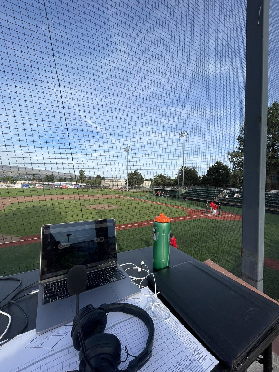 They say there’s a first time for everything. Well, tonight I’m on top of the home teams dugout ready to call game #11 of the summer. Here we go! 

kamloopsnorthpaws.mixlr.com/events/4333148