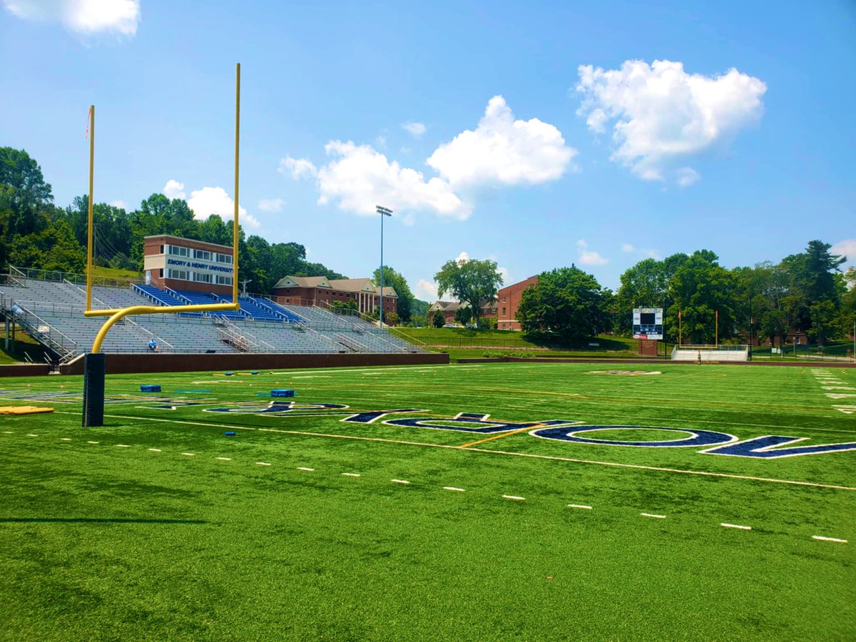 braylon_lester's tweet photo. Thank you @CoachCoe_ and @EmoryHenry_FB for having me out to camp today! Looking forward to being back on campus this fall! Also ran into big cuz @Cadkins1735 competing as well. @PrepRedzoneVA @carljfred @CoachPatt11 @JBoLester84 https://t.co/Bl3UC1PvGW