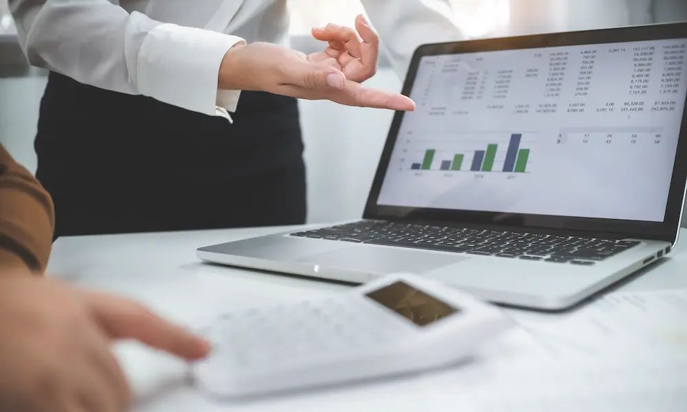 buff.ly/VGqKhY2 
Adapting quickly to market fluctuations is essential for business success.
One of the most effective strategies for maintaining a competitive edge is using flexible pricing techniques. to stay ahead of competitors. #BusinessStrategy #MarketAdaptation