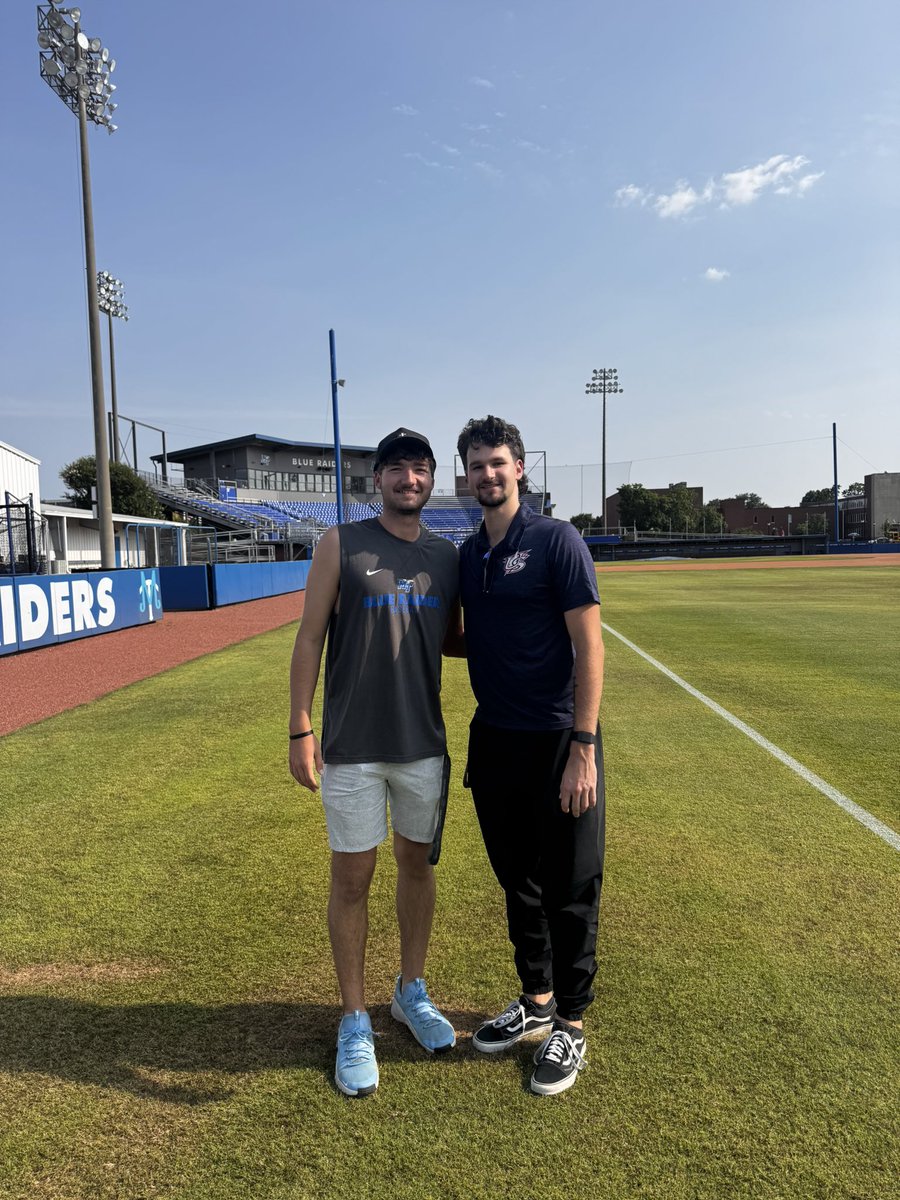 Ethan30Robinson's tweet image. Let’s do it! @MT_Baseball @KNicholsMTSU