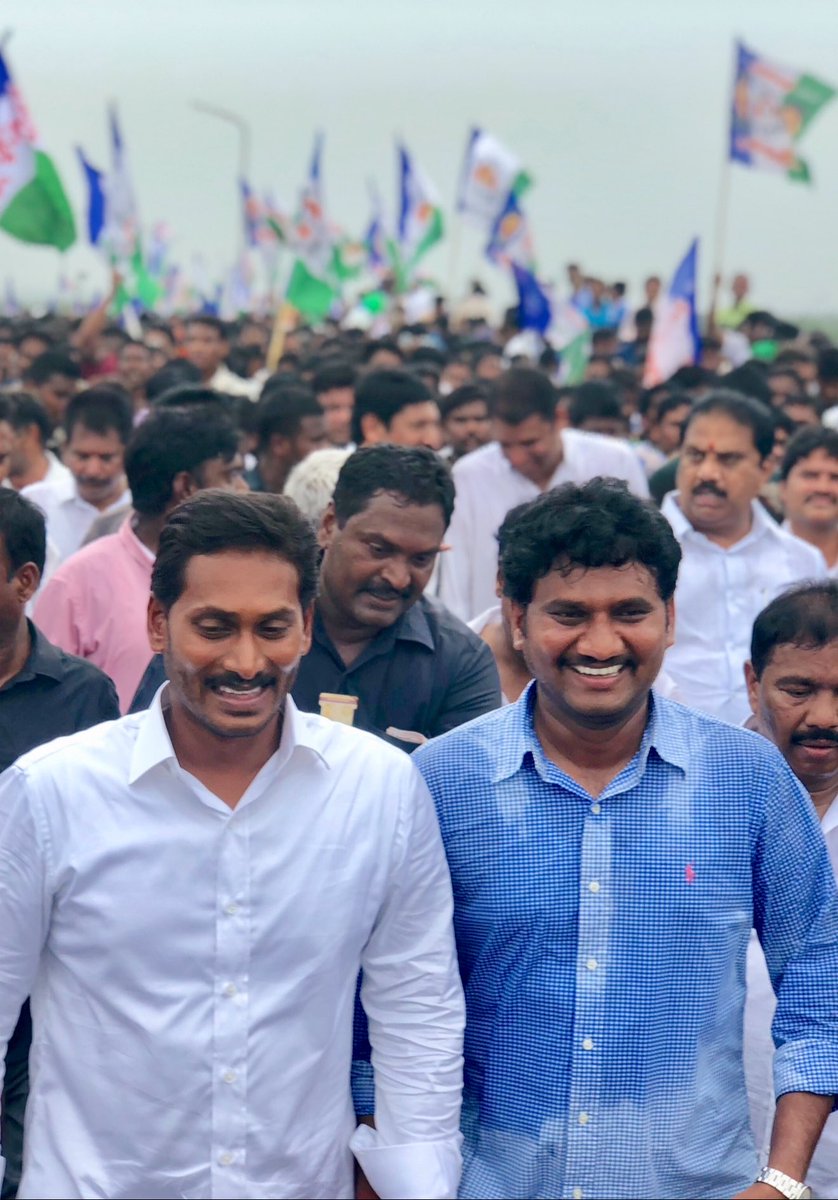 Sambasiva Reddy Aluru (@alurusamba) on Twitter photo This day, 12th June 2018…
An unforgettable moment from the historic Praja Sankalpa Yatra as we crossed the majestic Godavari Bridge in Rajahmundry with our beloved leader <a href="/ysjagan/">YS Jagan Mohan Reddy</a> Sri Y. S. Jagan Mohan Reddy garu.
The energy, the people, the purpose — every step we took echoed This day, 12th June 2018…
An unforgettable moment from the historic Praja Sankalpa Yatra as we crossed the majestic Godavari Bridge in Rajahmundry with our beloved leader <a href="/ysjagan/">YS Jagan Mohan Reddy</a> Sri Y. S. Jagan Mohan Reddy garu.
The energy, the people, the purpose — every step we took echoed