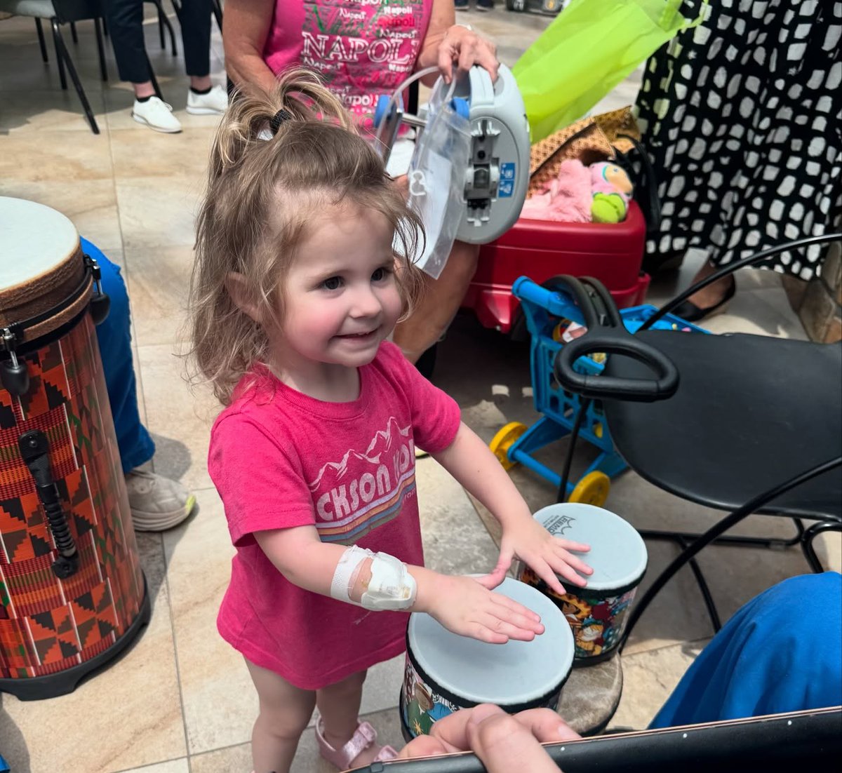 Happy #InternationalDayOfPlay! 🎲🧩⚽ Our incredible Child Life team turned the atrium at Arkansas Children’s Hospital into the ultimate playroom paradise for our patients. This special day is a reminder that play helps children, even during their toughest days in the hospital.