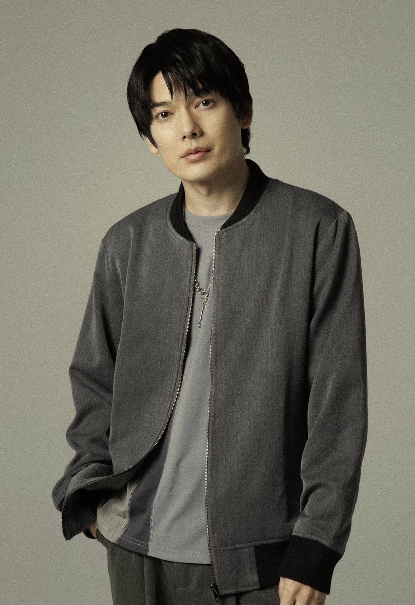 舞台「アーモンド」
ゴニ役で出演させていただきます。

2025.8.30(土)〜9.14(日)
シアタートラム

9.19(金)〜9.21(日)
近鉄アート館

小説を読み始め
気がついたら泣きながら
読んでいました。
素晴らしい物語と
魅力的な登場人物達。
大切に紡いでいきたいと思います。

tsubasa-sakiyama.net/contents/944668