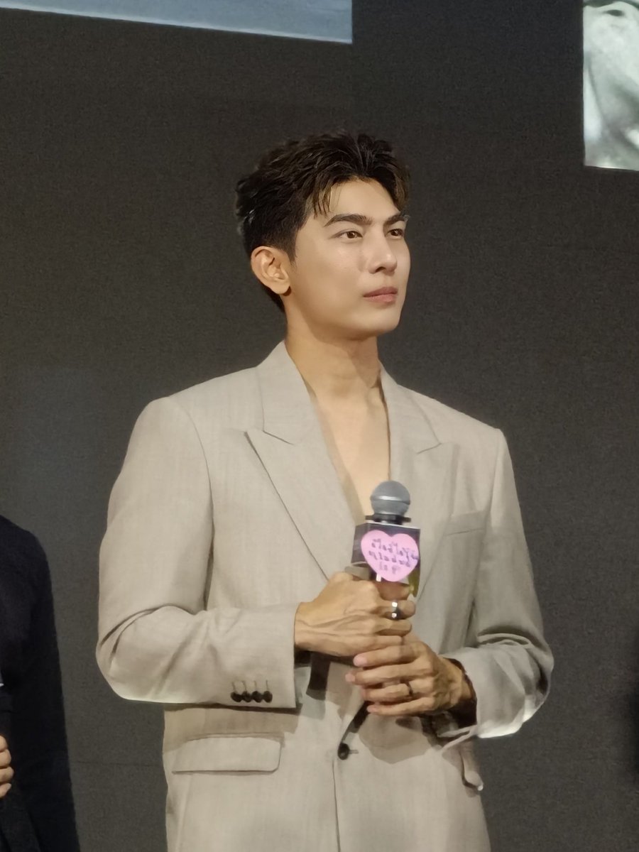 Thongkran4's tweet image. Good Mewning☀️
ขอให้เป็นวันที่ดีมีความสุขสดใสมีรอยยิ้มสุขภาพแข็งแรงนะคร้าบ..❤️❤️

@MSuppasit
#MewSuppasit
#มิวศุภศิษฏ์