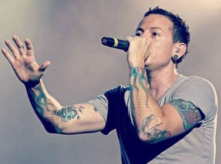 Remembering Chester Bennington (@rememberingcb) on Twitter photo 