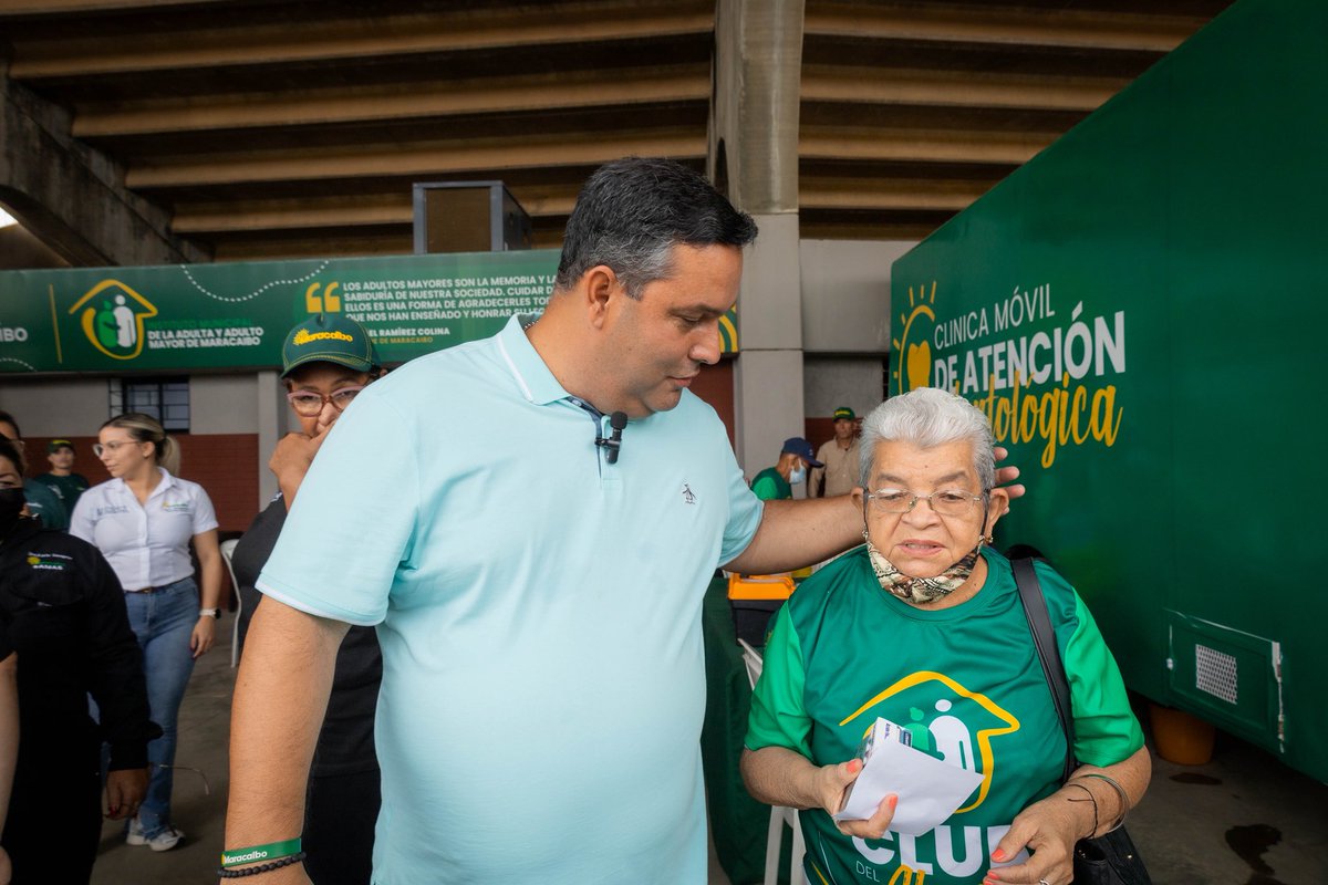mcboalcaldia21's tweet photo. 120 abuelitos atendidos en nuestra Jornada de Atención de Adultos Mayores 👴🏾💛👵🏽

Atención médica, barbería, peluquería, manicura y charlas fueron algunos de los servicios ofrecidos en la sede del @mcboimaam en @plazaparatodos_ https://t.co/i0PeEiGuk9
