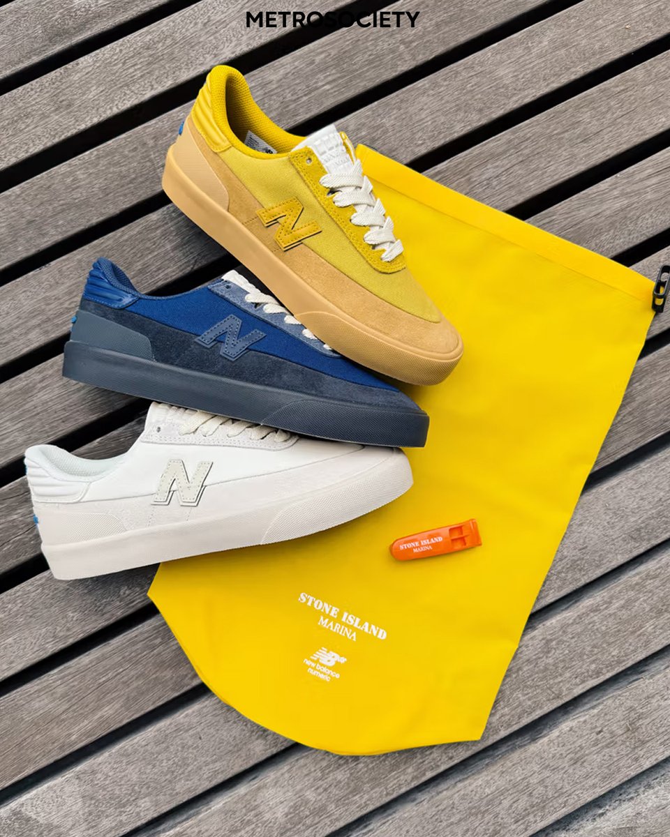 #STONEISLAND x #NEWBALANCE : สนีกเกอร์ทรงสเกตกับดีไซน์สไตล์ทะเล เปิดตัวรองเท้ารุ่น Numeric 272 ที่มาใน 3 สีใหม่ ได้แก่ ขาว น้ำเงิน และเหลือง บริเวณส้นเท้ามีโลโก้ร่วมของทั้งสองแบรนด์ในสีฟ้า และลิ้นรองเท้ามาพร้อมโลโก้ Stone Island Marina แบบเนียนเรียบในโทนเดียวกับตัวรองเท้า