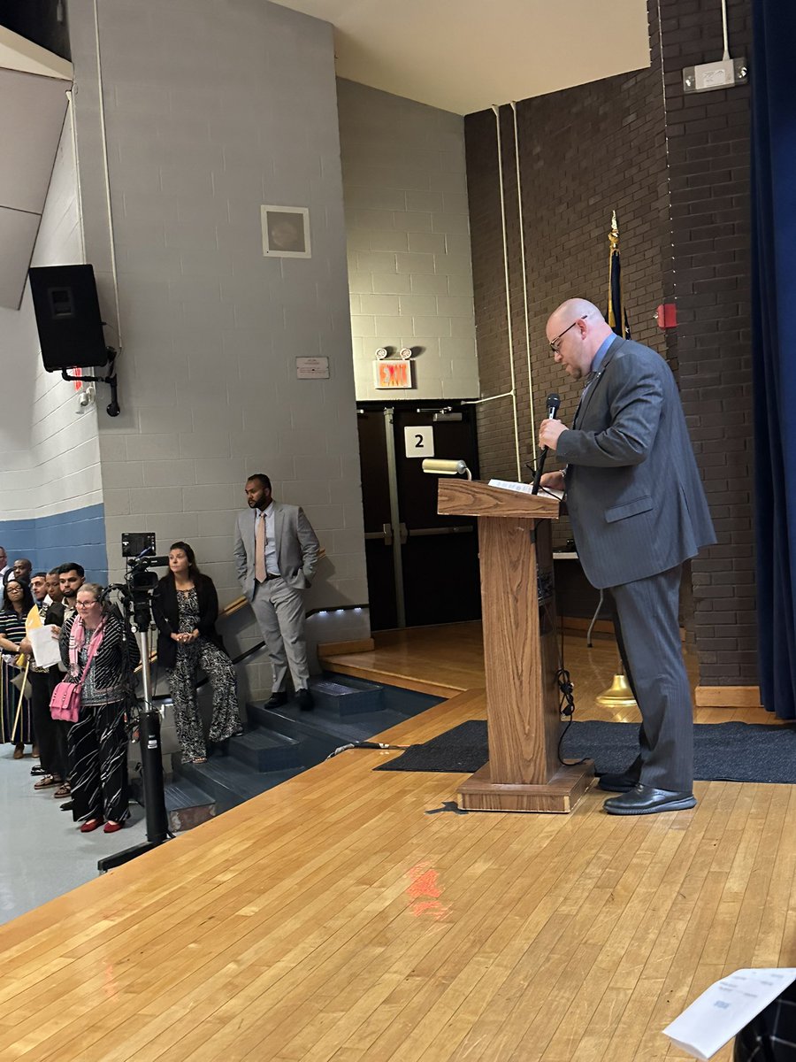 Dr. Frank O. Hernández (@drf_hernandez) on Twitter photo The <a href="/YonkersSchools/">Yonkers Public Schools</a> Adult Education Graduating Class of 2025 radiated gratitude, pride, & hope as they received over 1,174 certificates in GED, Citizenship, ESL, Home Health Aide, Barbershop, carpentry, & retail. They embody #YonkersMagic & inspire us all! Thanks <a href="/PrincipalNaber/">Yonkers Pathways To Success</a>! The <a href="/YonkersSchools/">Yonkers Public Schools</a> Adult Education Graduating Class of 2025 radiated gratitude, pride, & hope as they received over 1,174 certificates in GED, Citizenship, ESL, Home Health Aide, Barbershop, carpentry, & retail. They embody #YonkersMagic & inspire us all! Thanks <a href="/PrincipalNaber/">Yonkers Pathways To Success</a>!