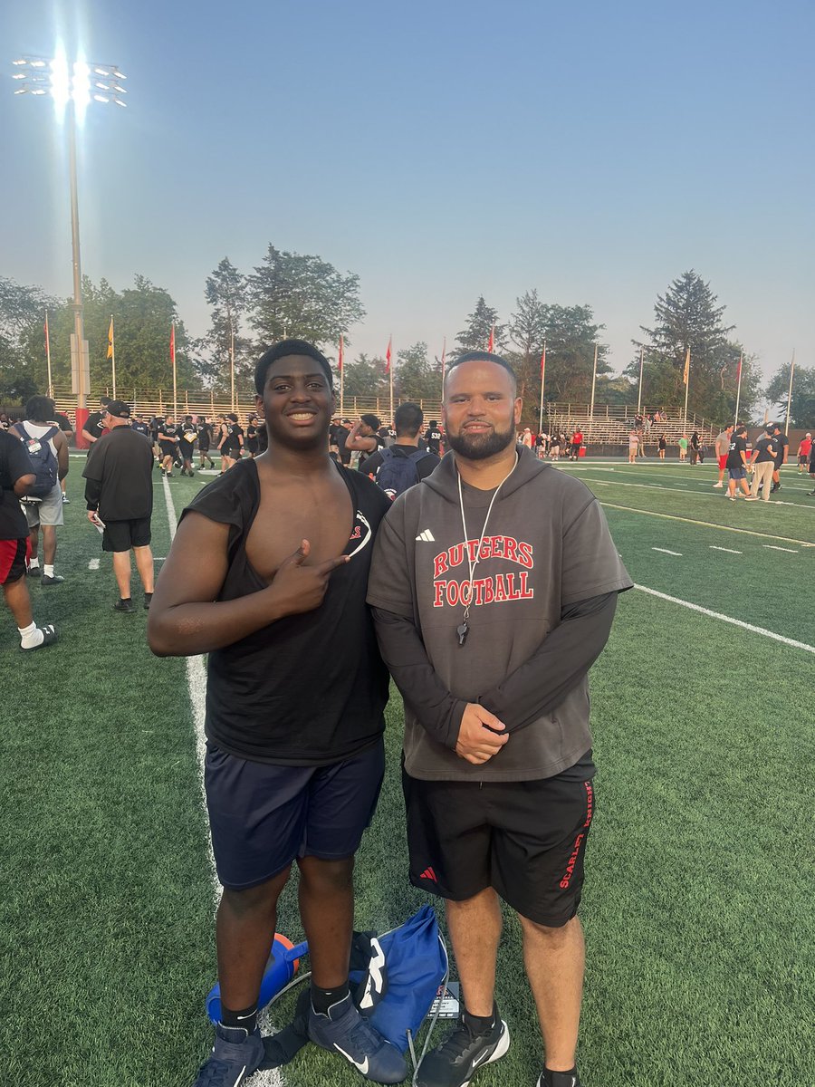 AJ Bouie (@ajbouie46800) on Twitter photo Had a great time getting sharpening and enhancing my skills at the Rutgers big man camp today!!
<a href="/RFootball/">Rutgers Football 🪓</a> <a href="/CoachFerrell55/">Colin Ferrell 🪓</a> <a href="/CoachCampenni/">Julian Campenni</a> <a href="/PaFootballNews/">Pennsylvania Football News</a> <a href="/pcquakersFB/">PC Football</a> Had a great time getting sharpening and enhancing my skills at the Rutgers big man camp today!!
<a href="/RFootball/">Rutgers Football 🪓</a> <a href="/CoachFerrell55/">Colin Ferrell 🪓</a> <a href="/CoachCampenni/">Julian Campenni</a> <a href="/PaFootballNews/">Pennsylvania Football News</a> <a href="/pcquakersFB/">PC Football</a>