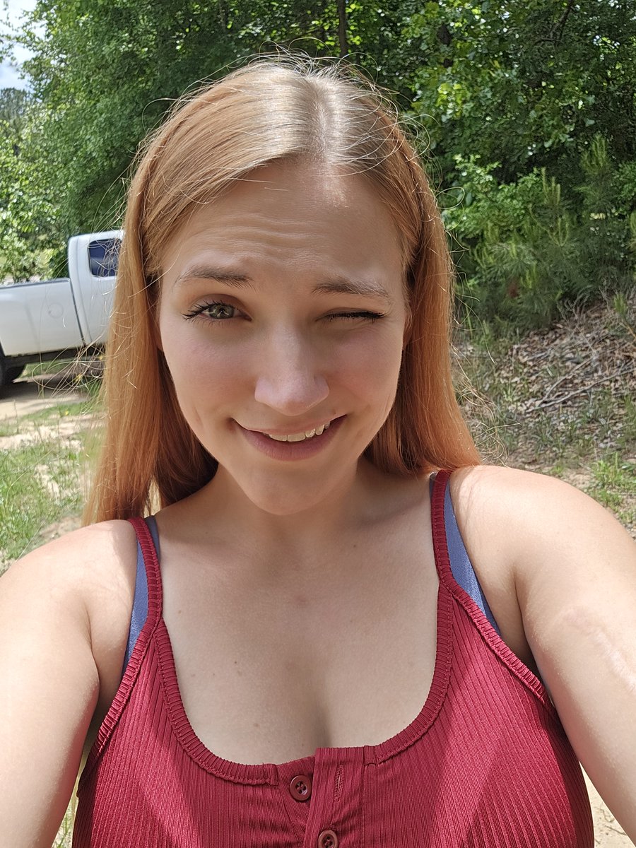 jennyhere_99's tweet photo. Sugar, I made it easy—50% off my lil’ spicy hideaway… but only today 👇
https://t.co/9XNSDJkTdq https://t.co/FUxjI06Rnp