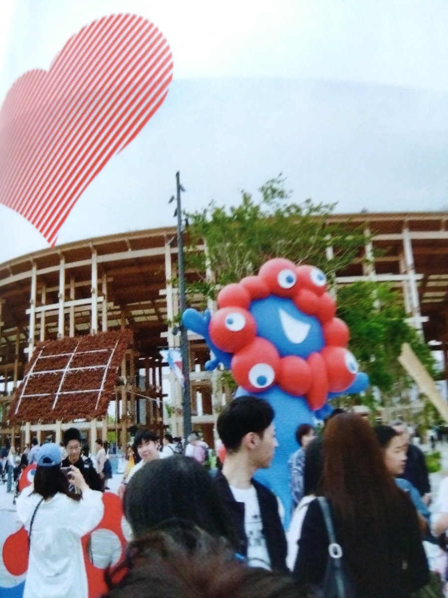 おはようございます✨

大阪関西万博ヘ行って来ました。
日本建築の素晴らしさを実感❇️
世界各国のパビリオンが迎えてくれます。
ドキドキとワクワクの一日でした🎶🤗🍀