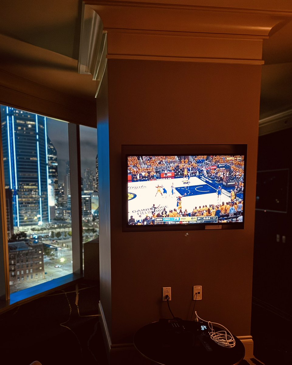 dougwmize's tweet image. Thankful for my brothers and sisters in the SBC. We had a fantastic #SBC25 in Dallas. Now if we can just get this Pacers win to top it off! #YesCers #NBAFinals
