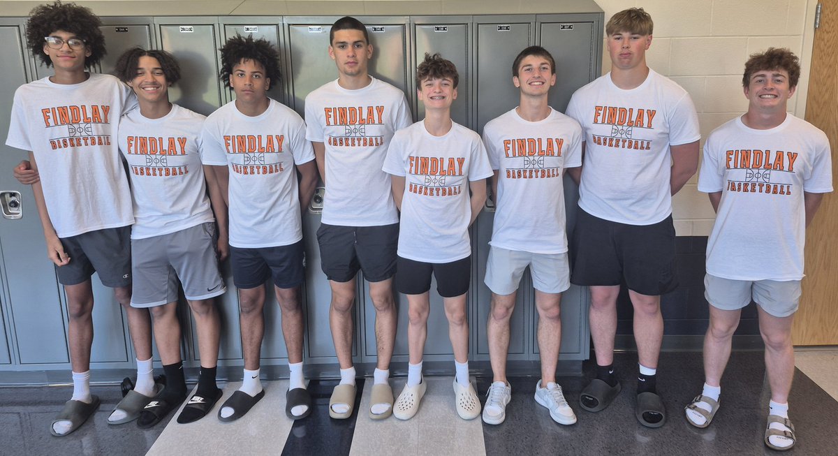 FalconBoysHoops's tweet image. Coming Together is a Beginning.  Staying Together is Progress.  Working Together is Success! #SOAR
