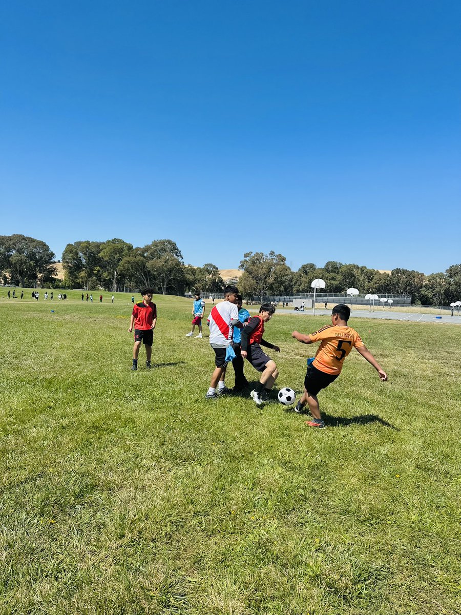 Worldwide_Cares's tweet image. Perfect weather for middle school sports with @HOKALI_ at @rmsvikings and @OakGroveMS #SummerCARES #ExpandedLearning