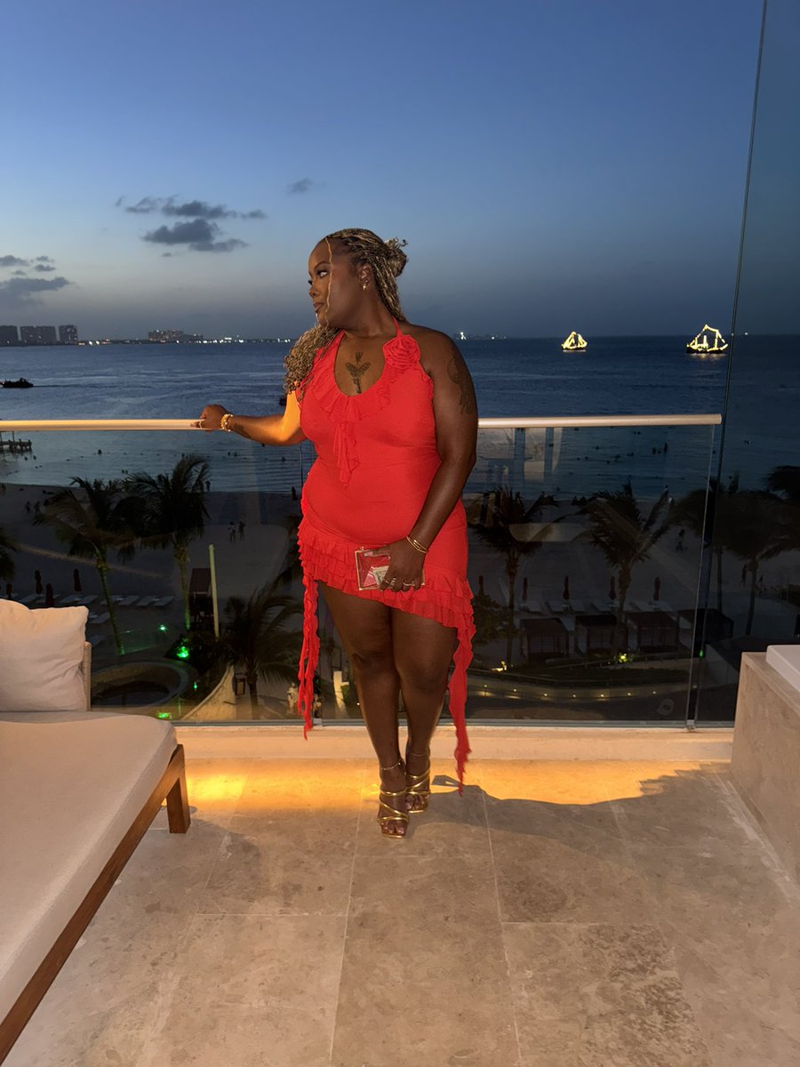 _Azyaaa_'s tweet image. woke up 28 in Mexico. Enjoy the view. ❤️‍🔥#TwentyATEandGREAT