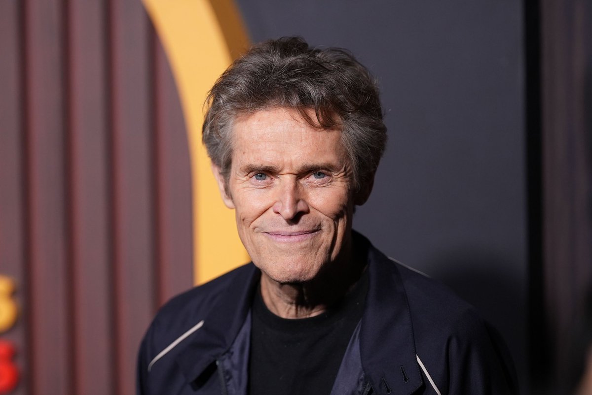 TheCalvinCooli1's tweet photo. 📰 Report: Robert Eggers will write and direct a new “A Christmas Carol” movie for Warner Bros

Willem Dafoe is the top choice to play Ebenezer Scrooge

Robert Eggers has made movies such as The Northman, Nosferatu and the upcoming Werwulf movie https://t.co/dJdjGWplsE