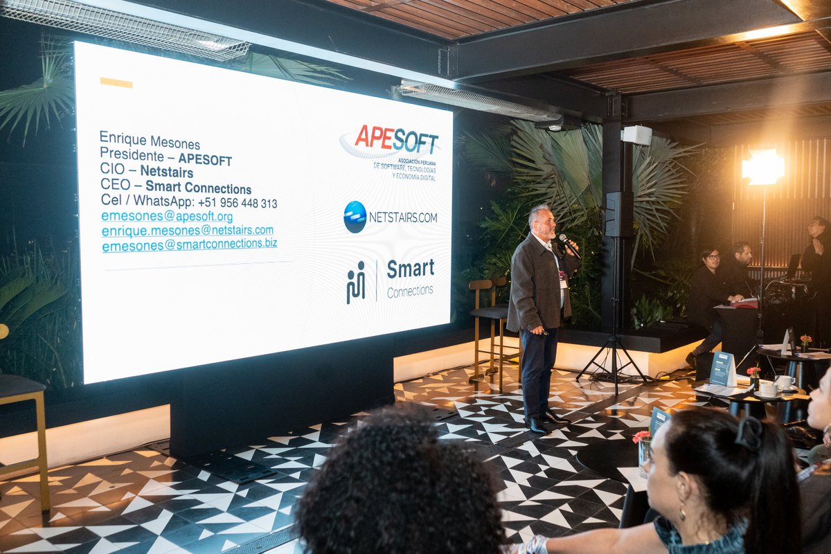 iSmartCon's tweet image. ¡Qué arranque espectacular del Ciclo M͟e͟e͟t͟u͟p͟ ͟F͟i͟n͟a͟n͟c͟i͟a͟l͟ ͟I͟n͟n͟o͟v͟a͟t͟i͟o͟n͟ ͟P͟e͟r͟ú! 🇵🇪✨
La velada comenzó con la ponencia de Choucair Testing S.A., donde Enrique Mesones, Presidente de APESOFT PERU, presentó &quot;𝗧𝗲𝗹𝗲𝗯𝗮𝗻𝗰𝗮 Cara a Cara&quot;