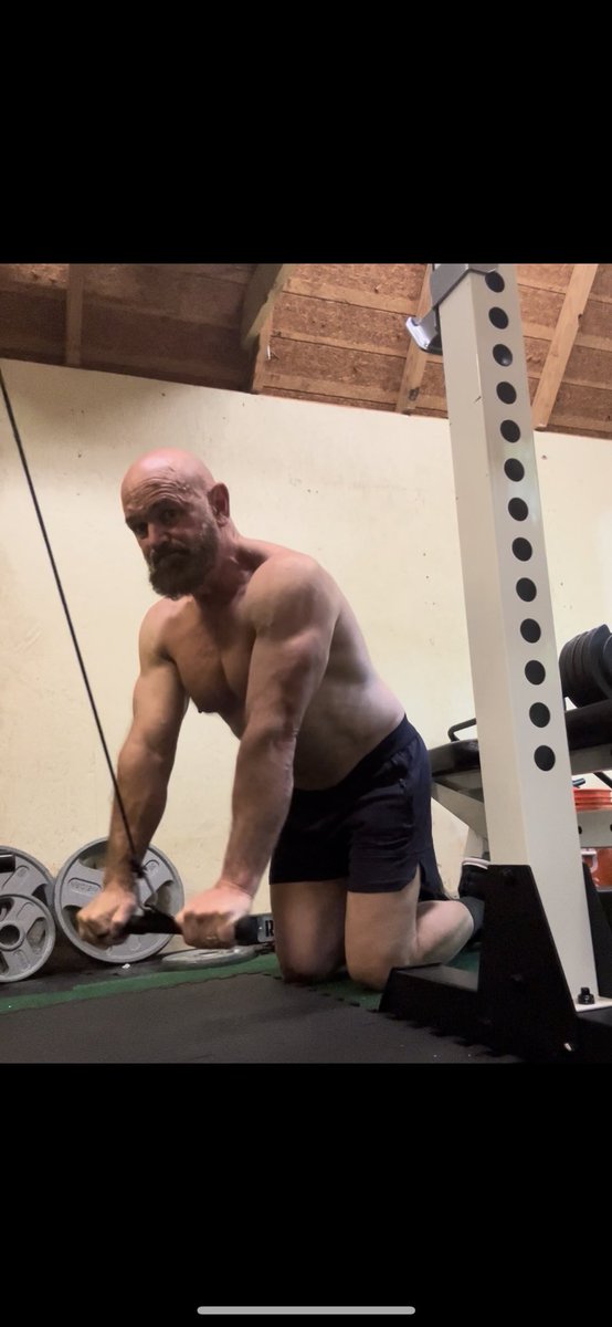 PastorPaulB1's tweet photo. Had a decent back session in the woodshed: pull-ups, straight-arm cable pull-downs, bent over rows. #doworkson #cancersurvivor #thisis66 https://t.co/bF5dEuUisq