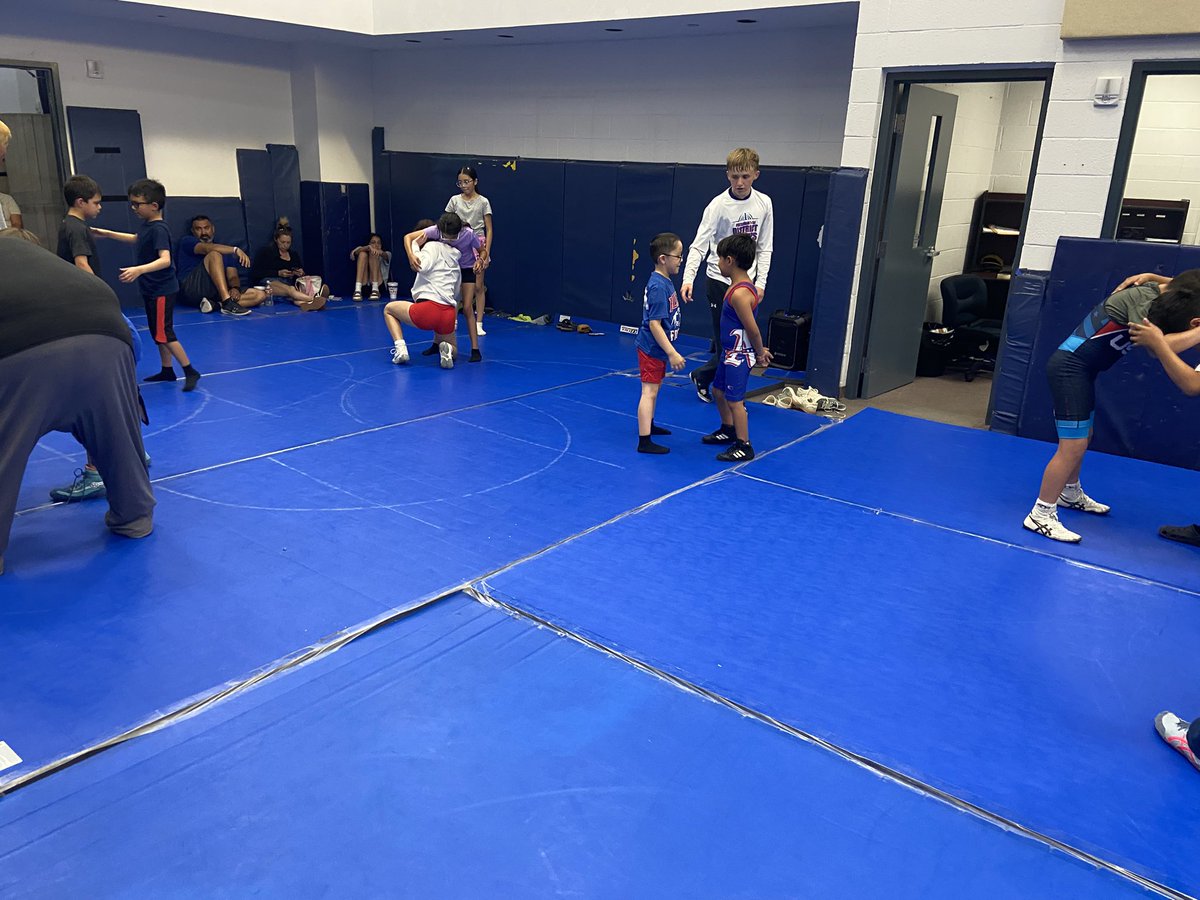 coachRGarcia26's tweet photo. Youth wrestling camp day one! Thank you wrestlers and parents. https://t.co/aovBN7qD8b