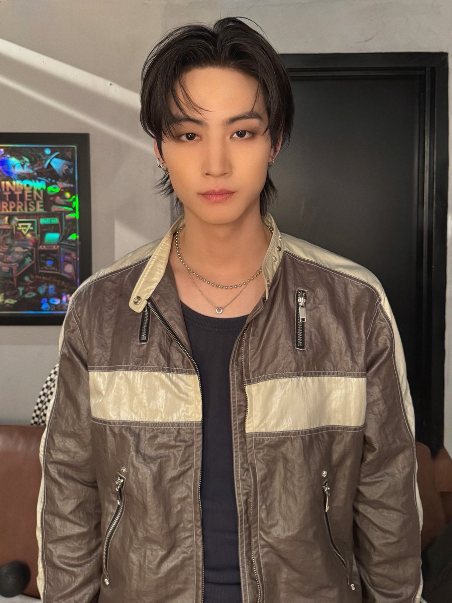 모브컴퍼니 (mauve company) tweet media