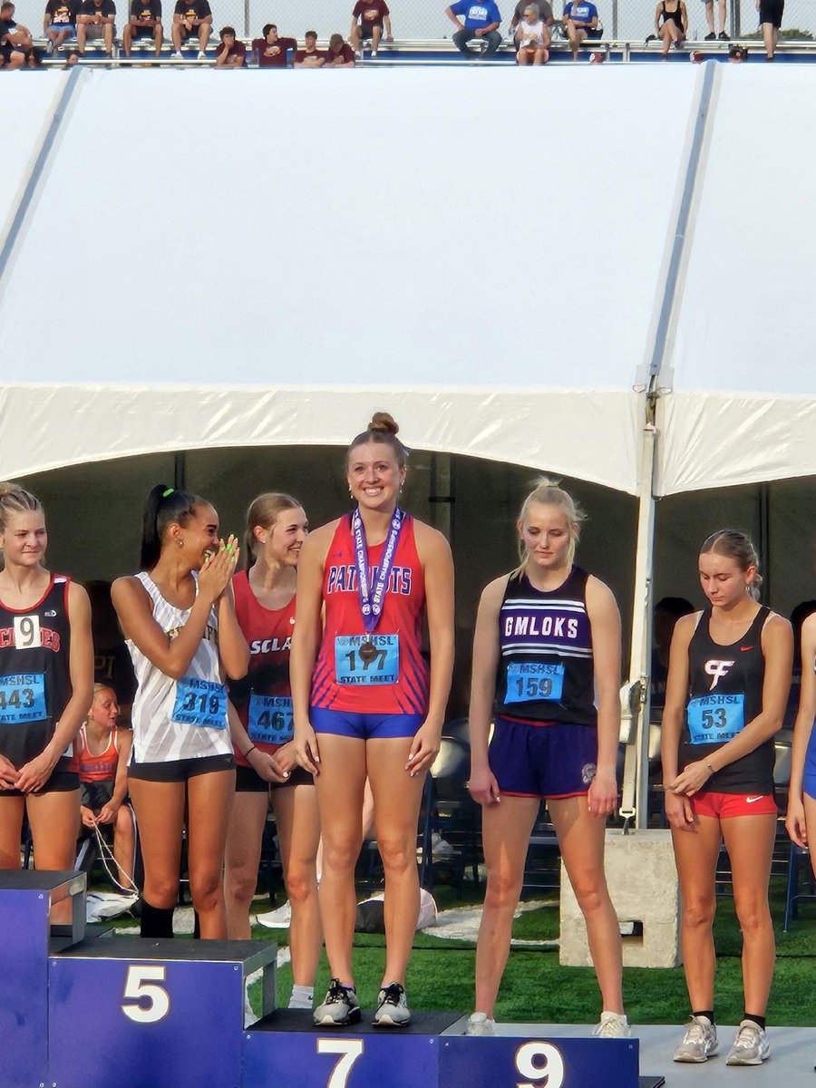 Great year for these ladies!

Ava Steinhoff - 7th place HJ 

Girls 4x1- 7th place 
*Trinity Olson- 8th grader
*Ava Steinhoff- sophomore
*Abigail Harris- junior
*Brynn Bakken- sophomore