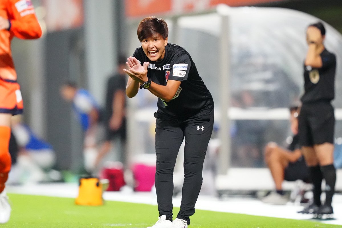 RBOA_WOMEN's tweet image. ／
𝙎𝙄𝙂𝙉𝙀𝘿 𝙁𝙊𝙍 𝟐𝟎𝟐𝟓/𝟐𝟔 𝙎𝙀𝘼𝙎𝙊𝙉 🤝
＼
このたび、#柳井里奈 監督との契約を更新し、2025/26シーズンも引き続き #RB大宮アルディージャWOMEN の指揮を執ることが決まりましたので、お知らせします。

▶︎ rbomiya.com/ventus/news/?i…

#ardija #WEリーグ