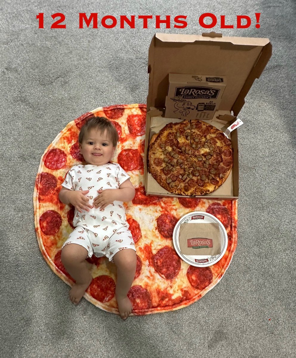 FixItFowler42's tweet image. The days almost over, but can’t forget my little man FixItFowlerJr. - spent the day celebrating! Happy 1st Birthday Gabriel! Of course we celebrated with some @LaRosasPizza only the best pizza can bring a smile like that!
