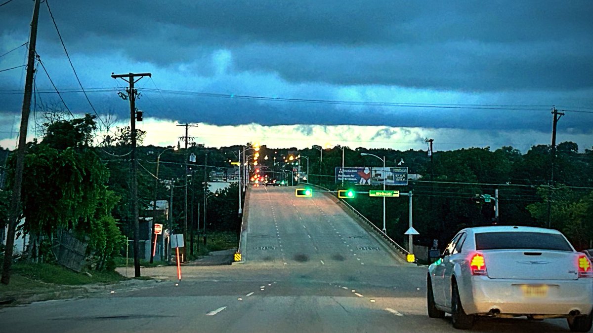 ItsMaybeDan's tweet image. A chill evening in Waco

#waco #CityLife #Texas