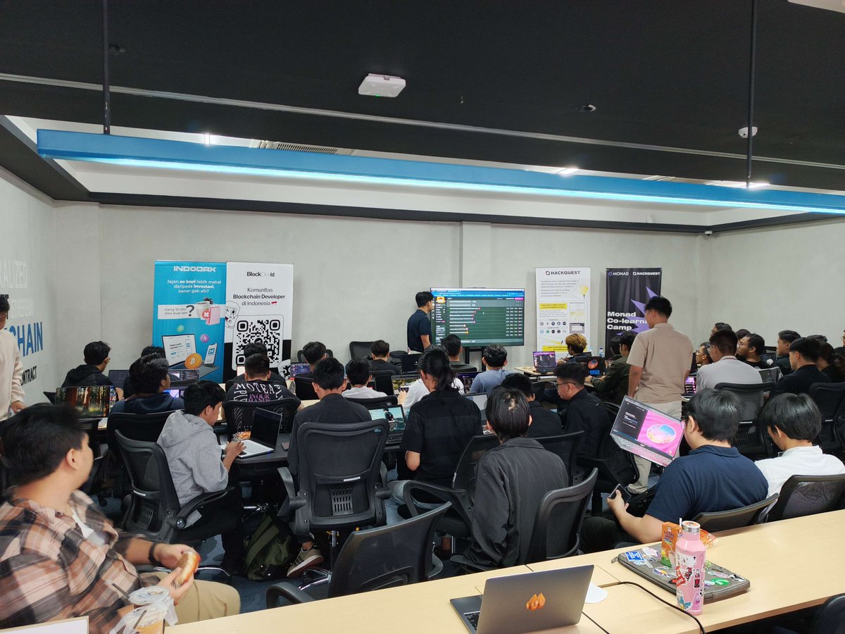 xnaizerr's tweet image. Day 2 - Smart Contract Modular Architecture.
@blockdev_id @HackQuest_ @ethjkt @verestraa @Zexoverz @CoolestGreenMan