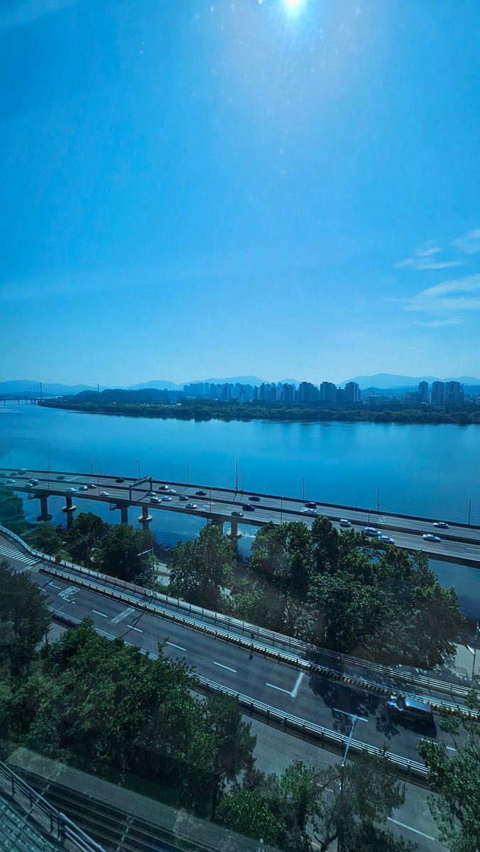 Em Seoul, Coreia do Sul, para mediar um evento, dar aula. Sobretudo aprender muito e levar novidades para o Brasil,  na educação e sua relação com a IA. 

#educaçãomidiática