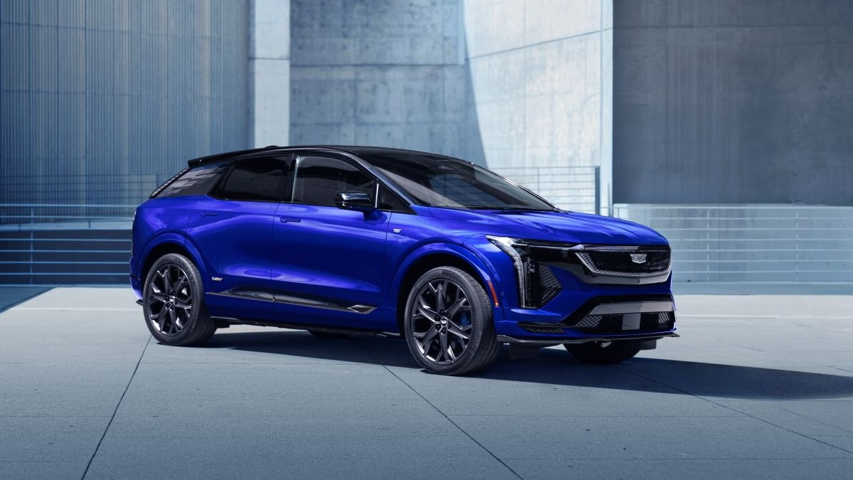 maryconwaymedia's tweet photo. Cadillac is hoping to lure younger, more affluent buyers away from foreign brands with its new 2026 OPTIQ-V compact SUV. The OPTIQ-V will have 519 horsepower!https://t.co/0WdQ9uAzYf #Cadillac #OPTIQV #GM https://t.co/CQapY5Lsdm