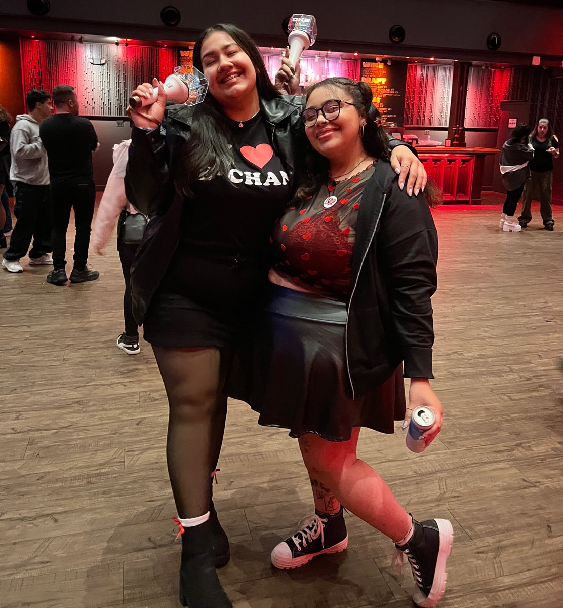 if someone would’ve told me 3 years ago that I’d have a bsf who lives 2,567 miles away from me, I would’ve called them CRAZY… happiest of birthdays to my lovely kat🥹 thank you for being like the older sister I never had💗 <a href="/starvoyshin/">kat • heechan's gf</a>