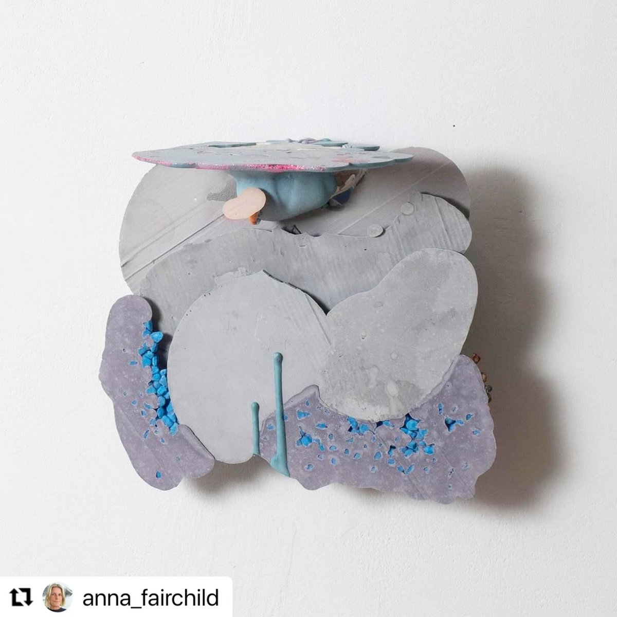 Jesmonite Japan - ジェスモナイト (@jesmonitjpdistr) on Twitter photo こちらはイギリスで活動されているアーティストAnna Fairchildさん(annafairchild.com)の作品です。
ダイナミックな素材の使い方と美しい色の重なりがとても魅力的です。
あらゆる場所の記憶や、まだ見ぬ未来の風景を想像しながら、作品の深いコンセプト世界へと引き込まれます。
#jesmonite こちらはイギリスで活動されているアーティストAnna Fairchildさん(annafairchild.com)の作品です。
ダイナミックな素材の使い方と美しい色の重なりがとても魅力的です。
あらゆる場所の記憶や、まだ見ぬ未来の風景を想像しながら、作品の深いコンセプト世界へと引き込まれます。
#jesmonite