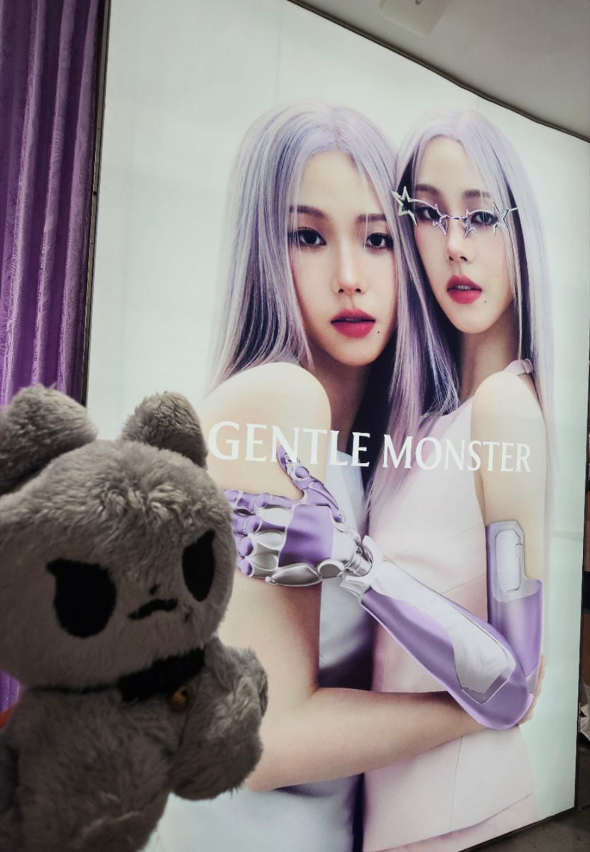 CatKeft's tweet photo. in Shanghai
#카리나 #karina https://t.co/KFSkmhALnL