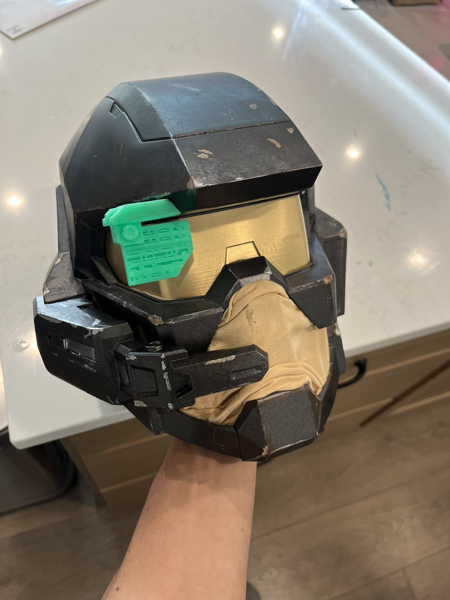 unfit_armory's tweet image. Trooper helmet progress, nearing the end now.
#HaloSpotlight