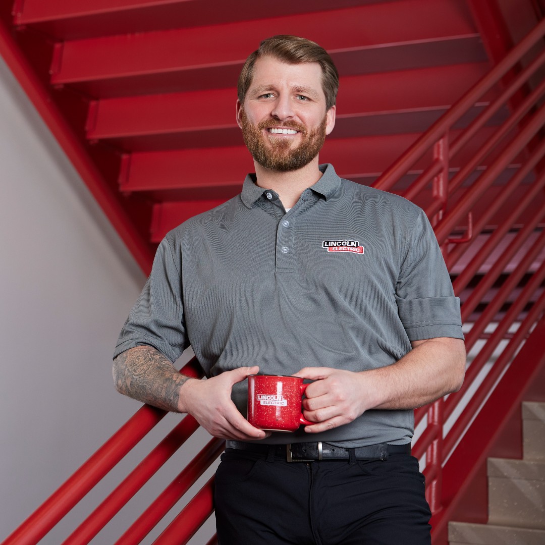 Dads Are Legends—Let’s Treat Them Like It!

Father’s Day is coming in hot, and the Lincoln Electric RedZone has the gear to match his greatness. Whether he’s a golf guy, backyard griller, gearhead, or outdoor adventurer, we’ve got something he’ll actually want: