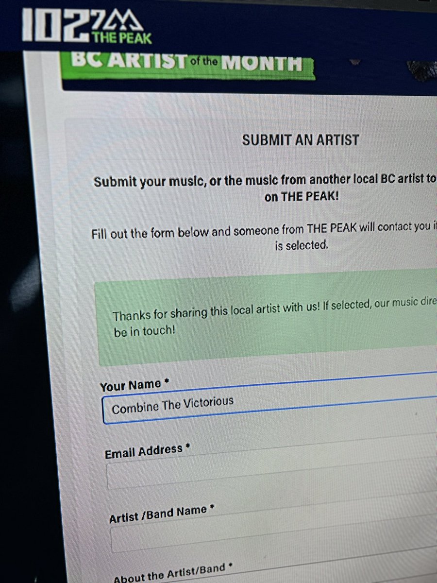 Fingers crossed <a href="/THEPEAK/">102.7 THE PEAK</a> ! 
#artistofthemonth