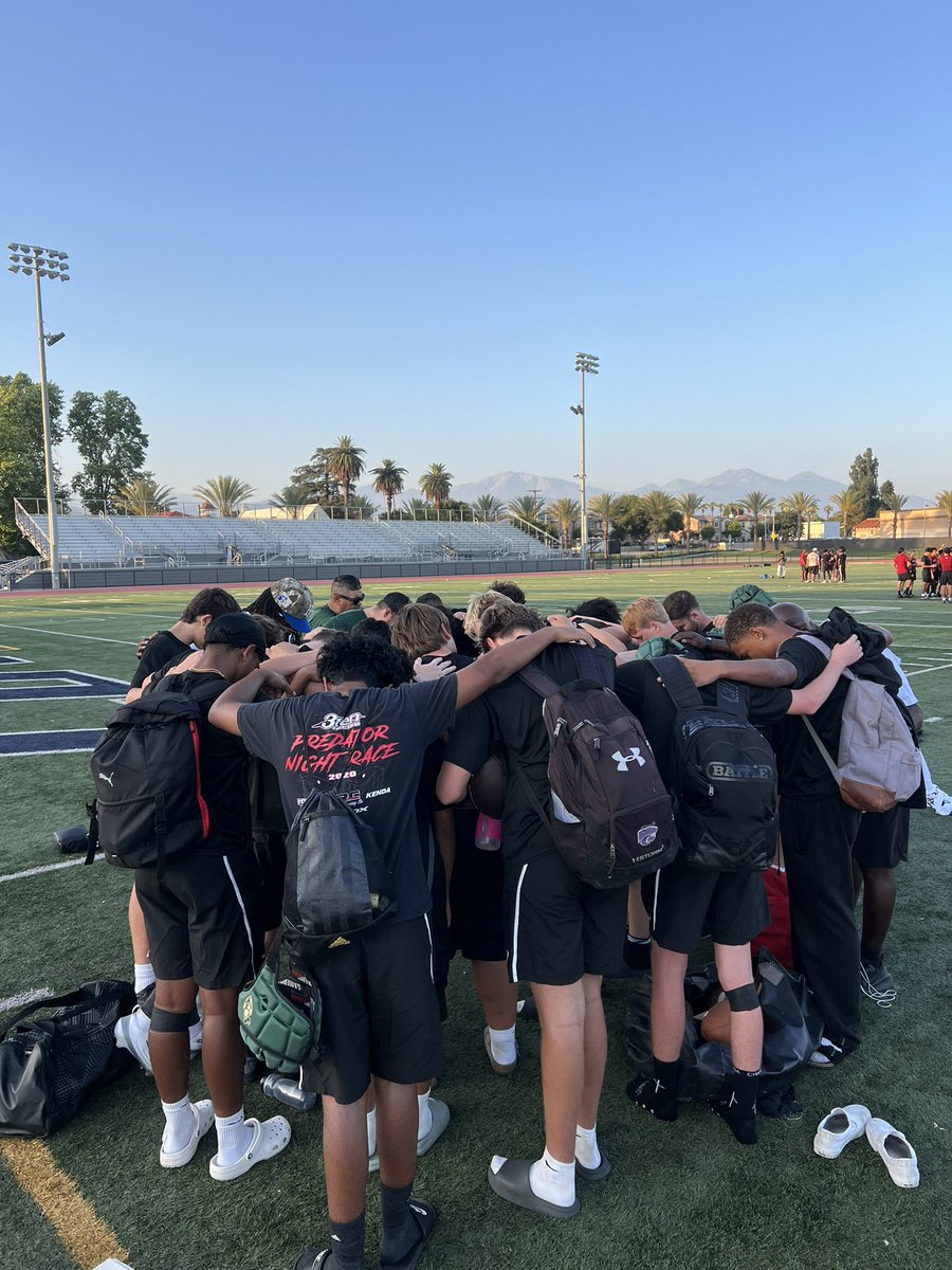 Ended the day the only way we know how. 

Isaiah 40:31 - "But they who wait for the Lord shall renew their strength; they shall mount up with wings like eagles; they shall run and not be weary; they shall walk and not faint." #Knights